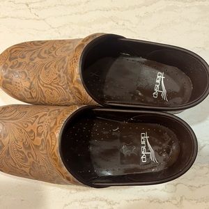 Dansko clogs..used like new